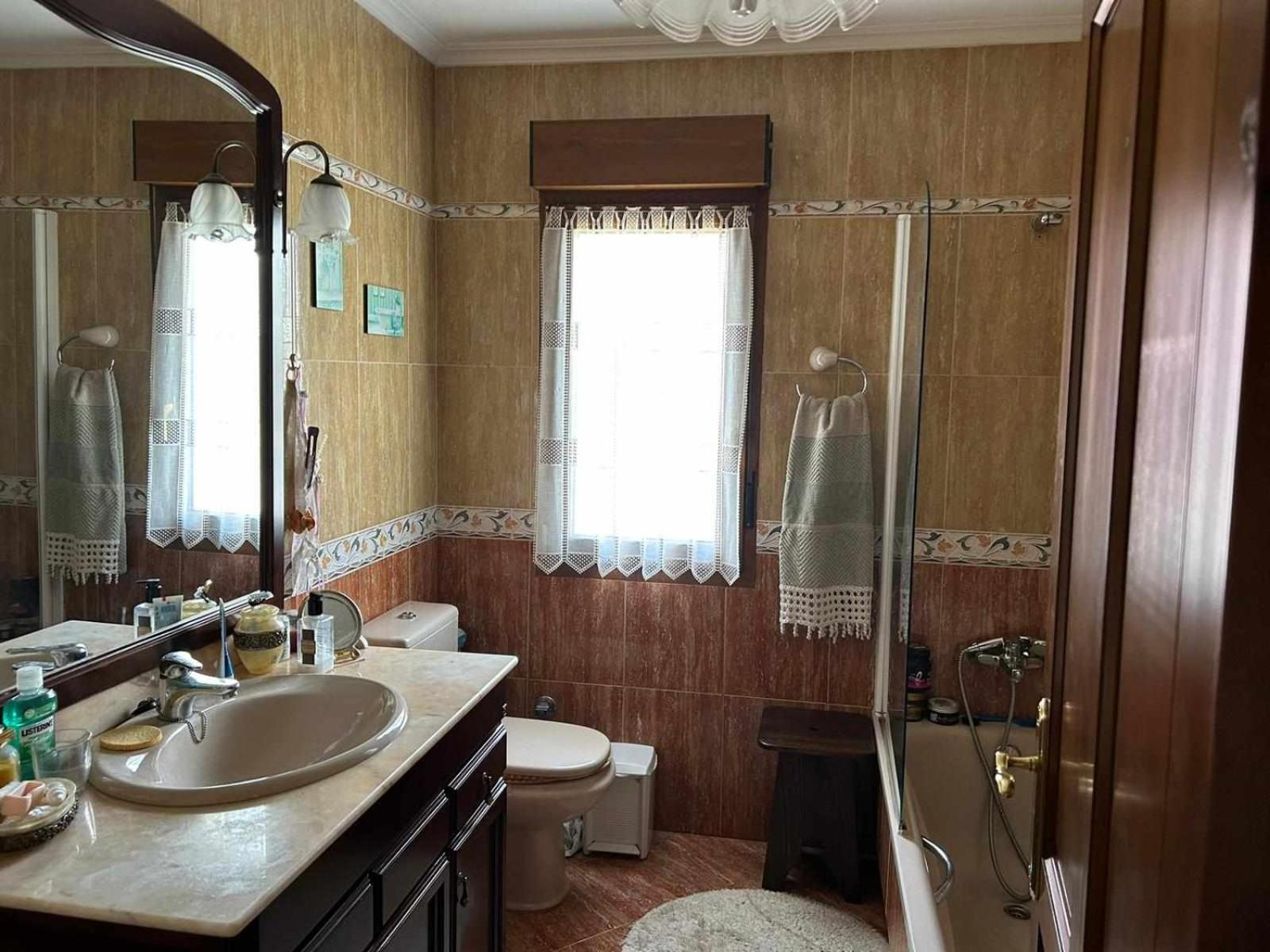 הוילה אריונדס Casa La Gueelina En Asturias מראה חיצוני תמונה