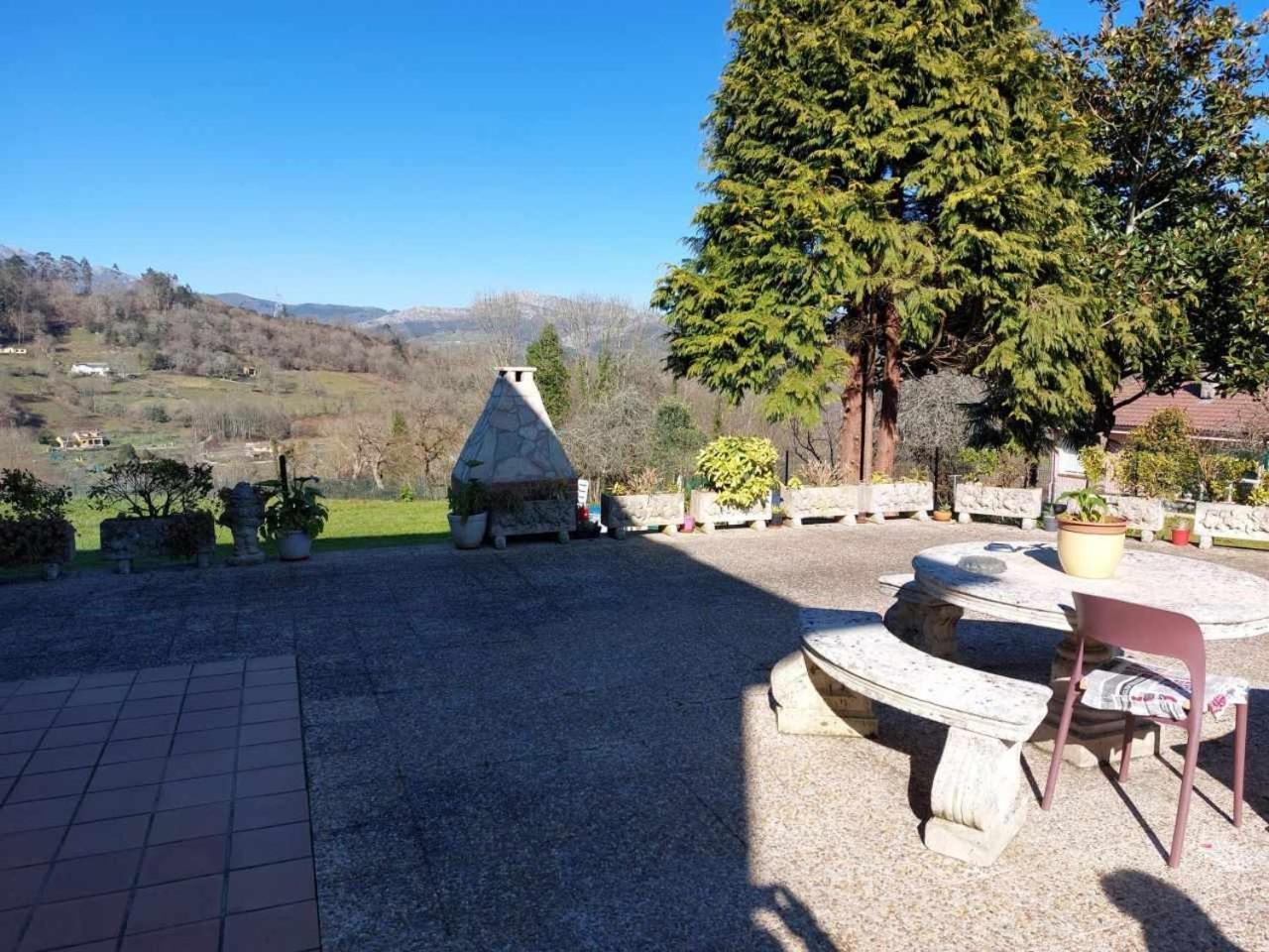 הוילה אריונדס Casa La Gueelina En Asturias מראה חיצוני תמונה